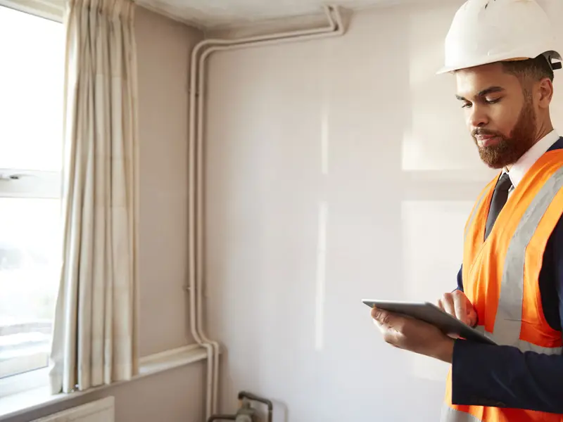 Engineer carrying out a landlord gas safety check System Servicing Lincoln